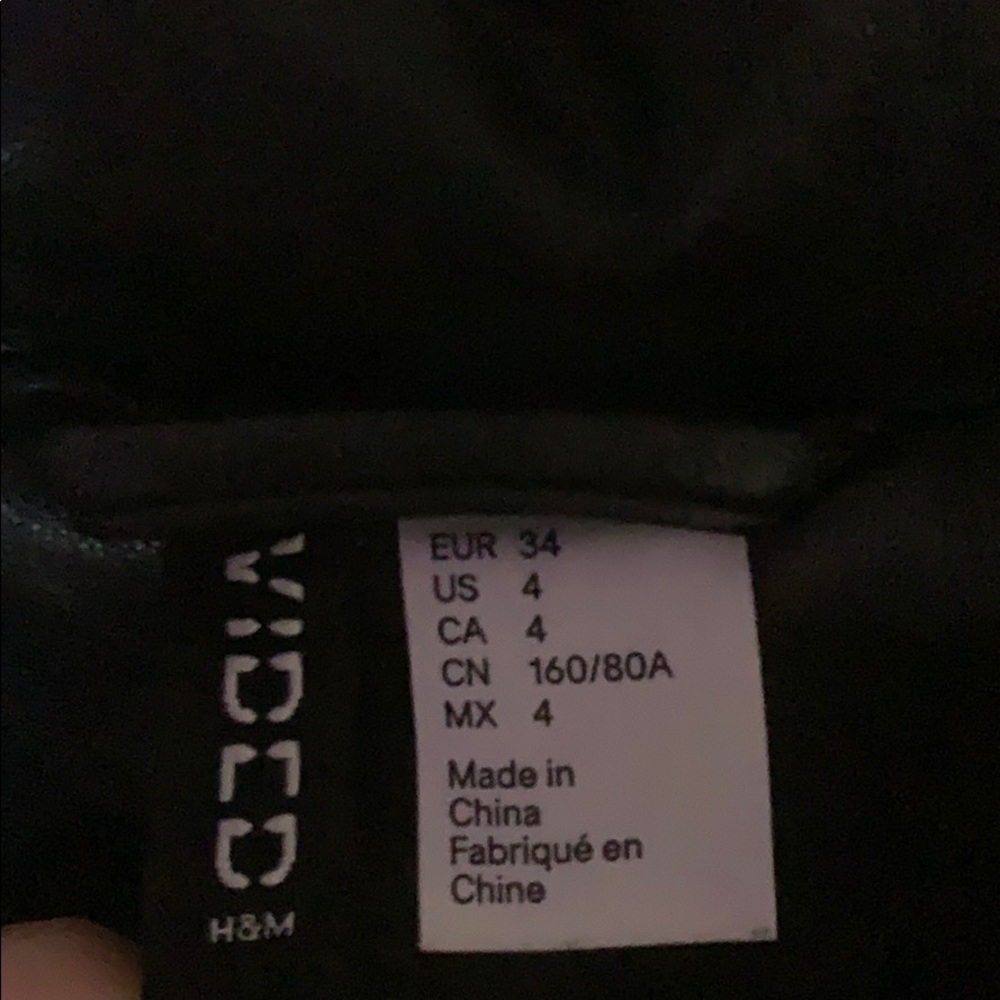 Jacket size 4 - Picture 2 of 2